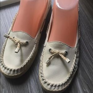 Ugg once worn beige loafers Sz.8.5 leather